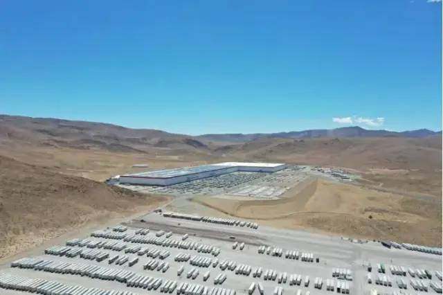 【通快激光】关注 | 特斯拉超级工厂外堆积超1.5GWh能量电池! 【通快激光】关注 | 特斯拉超级工厂外堆积超1.5GWh能量电池!